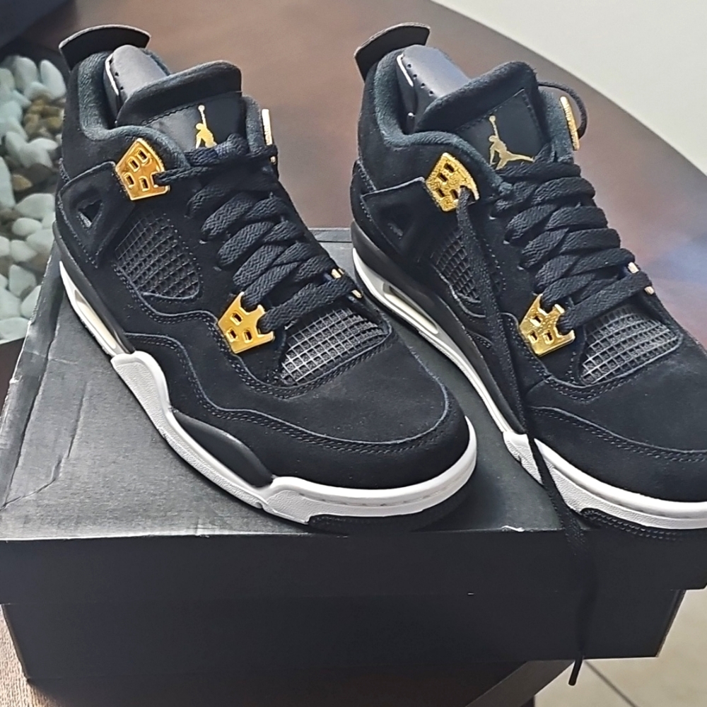Jordan 4